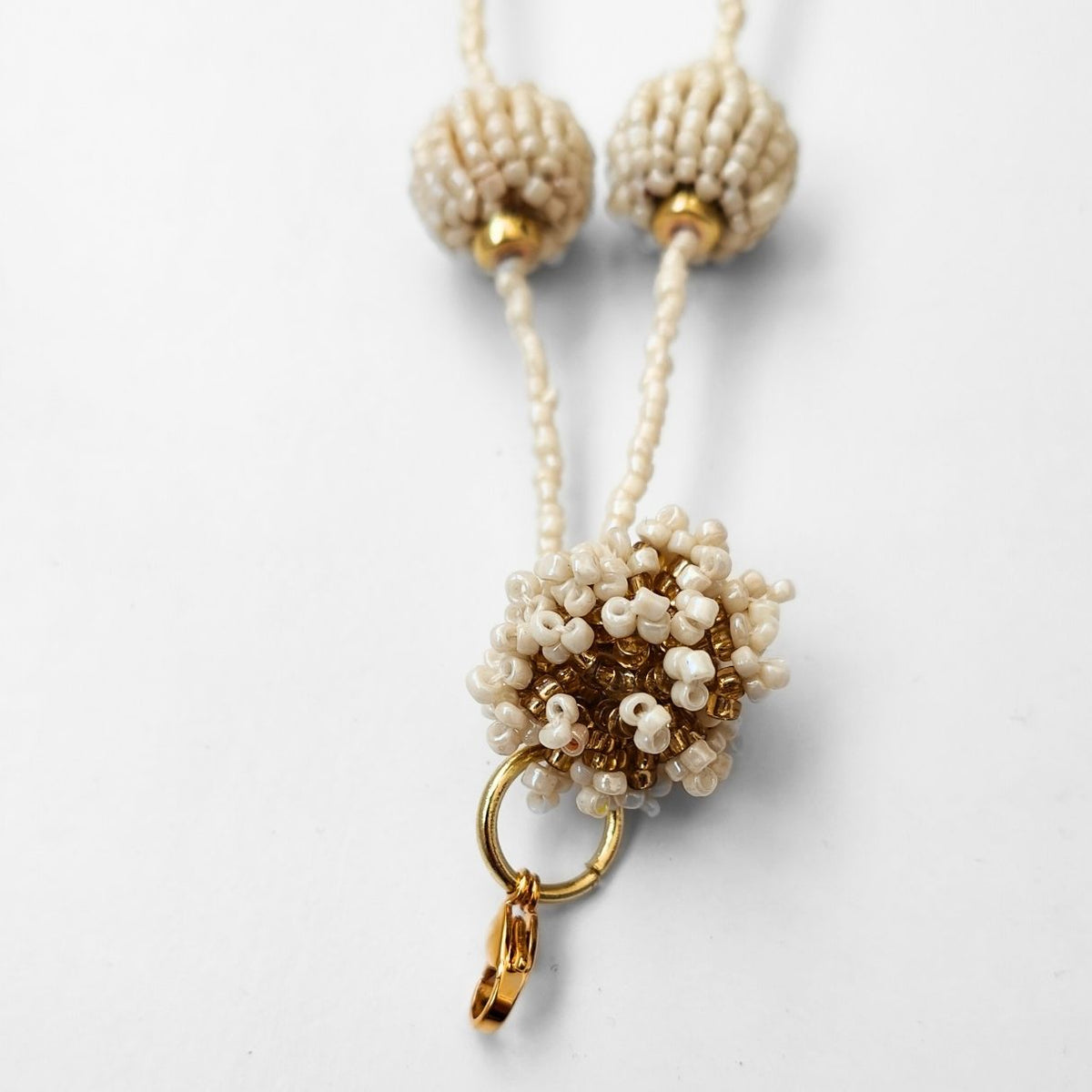 COLLAR BEIGE GRANDE