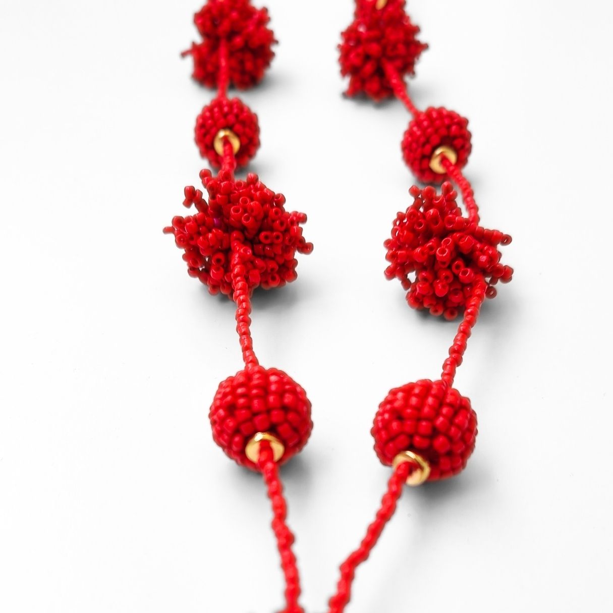 COLLAR POMPÓN ROJO GRANDE