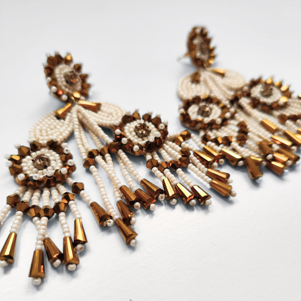 PENDIENTES FRIDA BEIGE Y DORADO