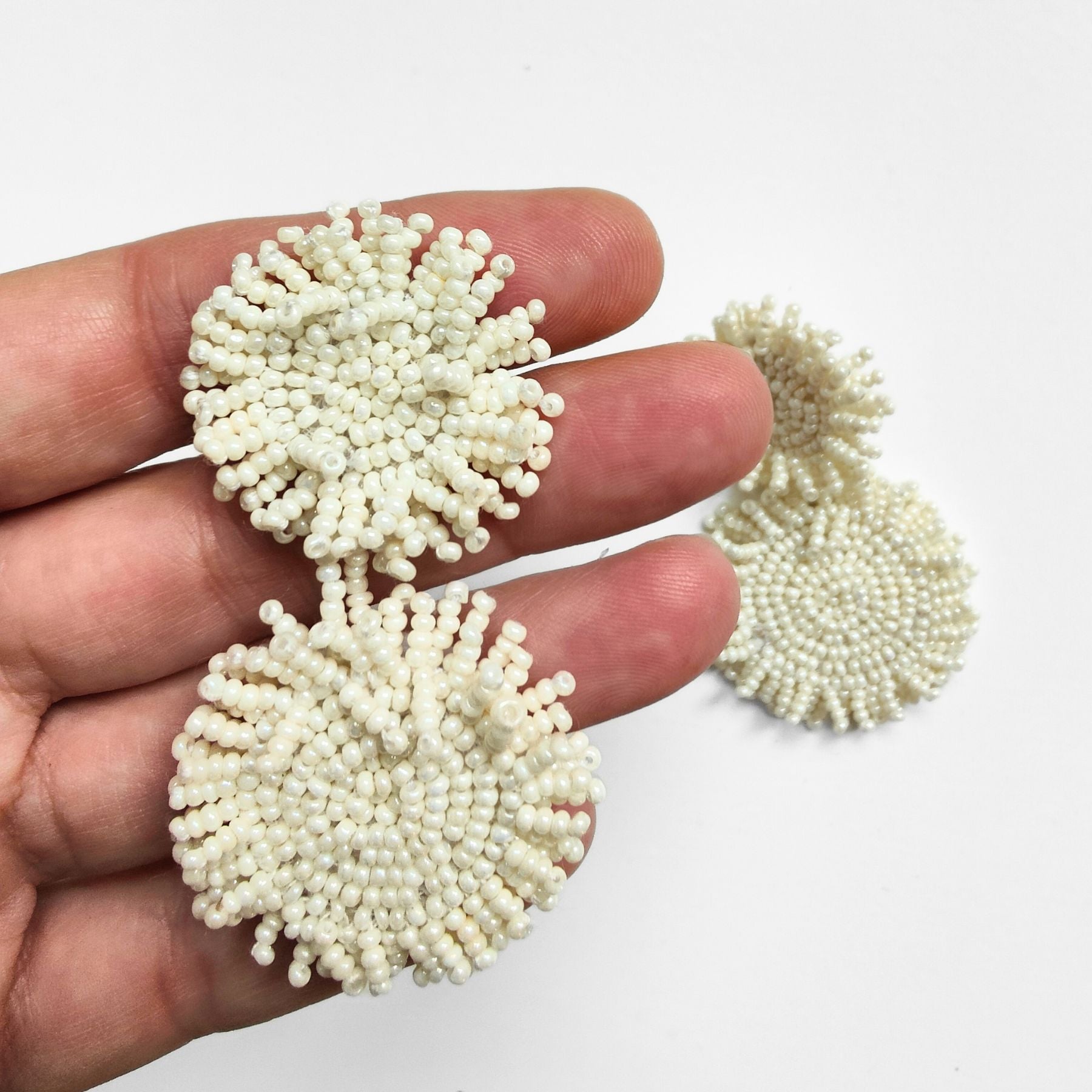 PENDIENTES VAN GOGH BLANCO